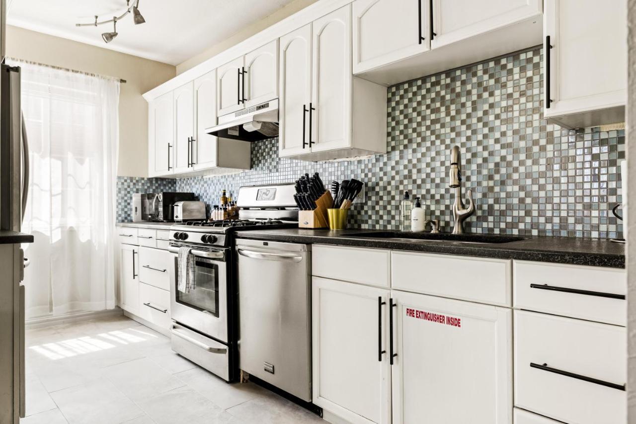 Appartement Stylish Retreat - King Beds - Walk To Sloans *